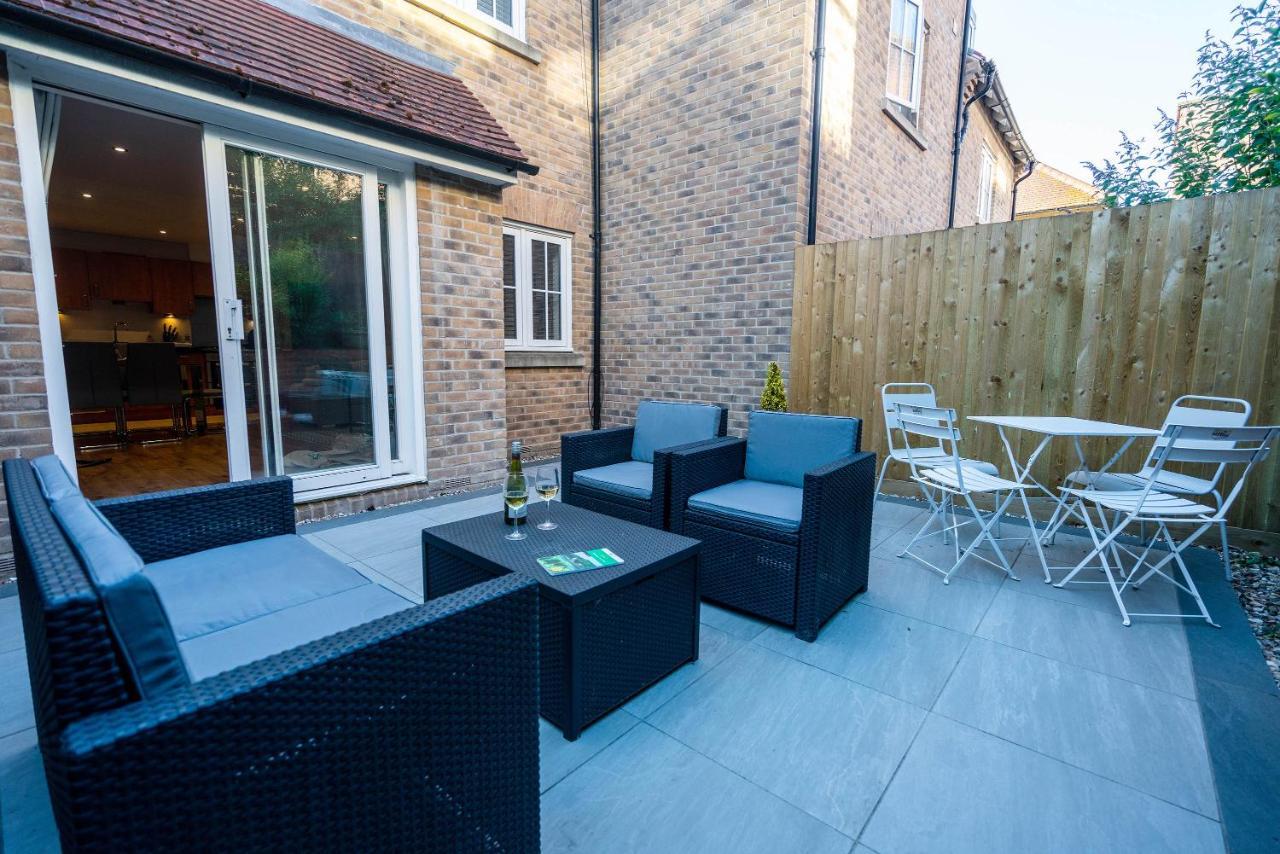 The Chaucer - Modern 3 Bed Home With Parking Close To City Centre Canterbury Ngoại thất bức ảnh